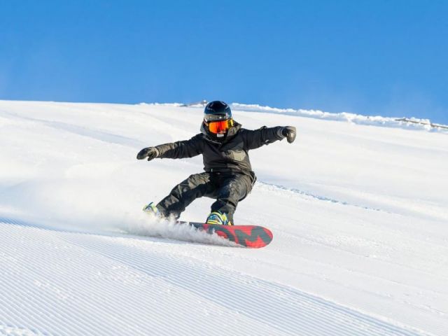 echipament-snowboard-1024x576